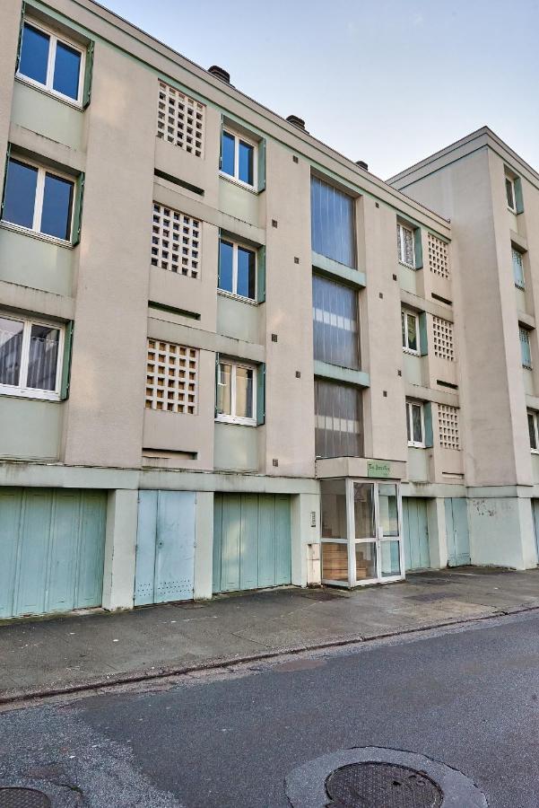 Chambre à louer dans un appartement proche du centre-ville Nevers Exterior foto